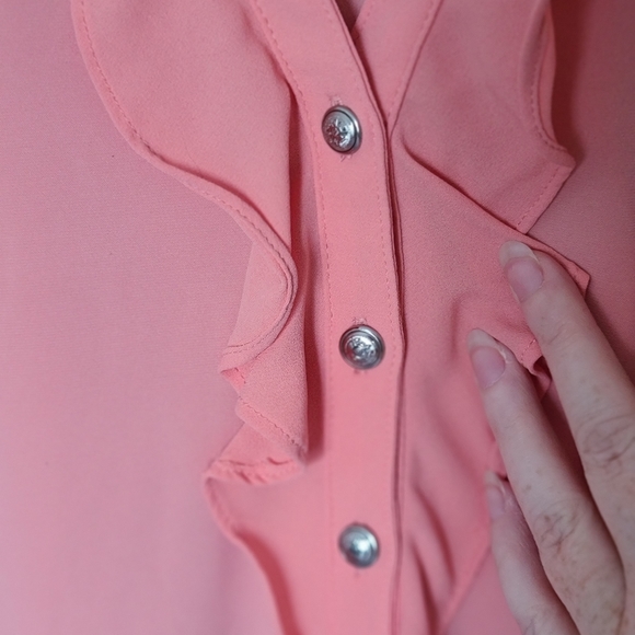 WHBM Blouse - Picture 3 of 6